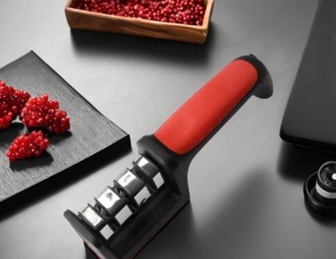 KNIFE SHARPENER