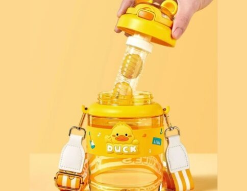 ROUND BOTTLE WITH FRUIT INFUSER